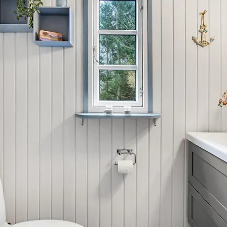 3 Bedroom Cozy In Nykobing Sj Feriehus *