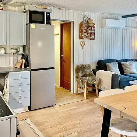 Feriehus 3 Bedroom Cozy In Nykobing Sj